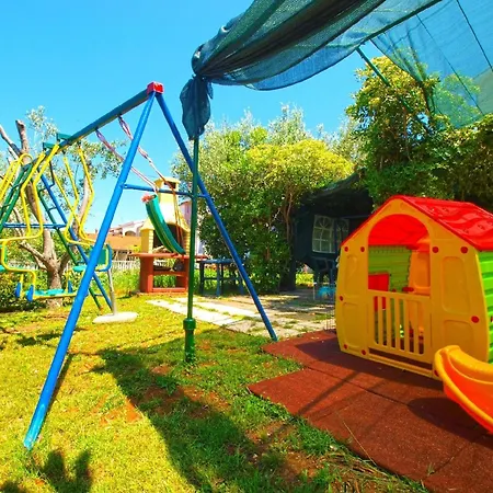 Fuer 6 Personen Ca 100 Qm In Peroj, Istrien Istrische Riviera